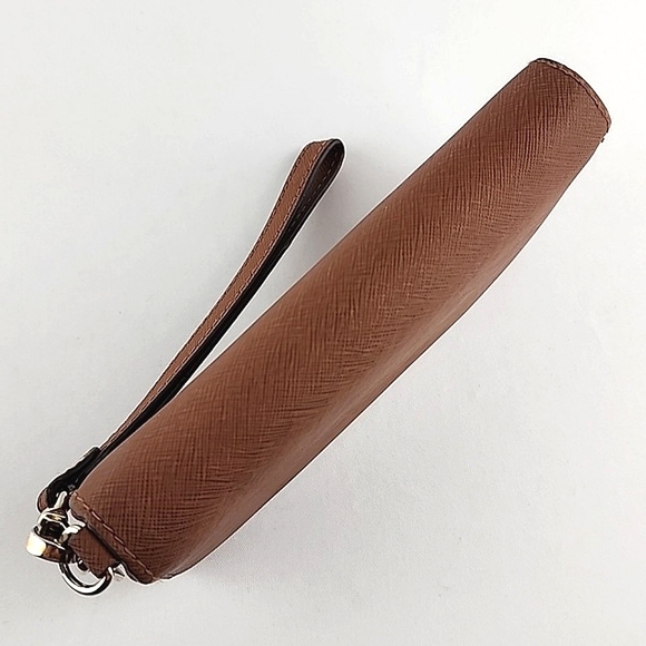 Michael Kors Jet Set Zip Around Wallet Wristlet Tan Leather Gold Tone Accents - Picture 5 of 16